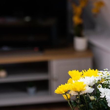 Stamford Central Stay - Stylish 2-Bed Apartment With Wifi מראה חיצוני תמונה