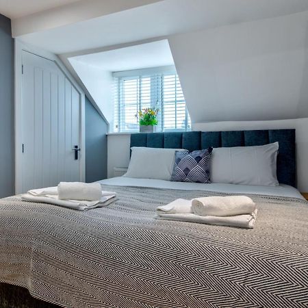 Stamford Central Stay - Stylish 2-Bed Apartment With Wifi מראה חיצוני תמונה