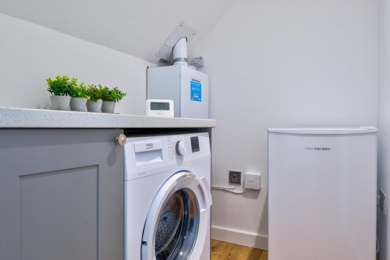 Stamford Central Stay - Stylish 2-Bed Apartment With Wifi מראה חיצוני תמונה