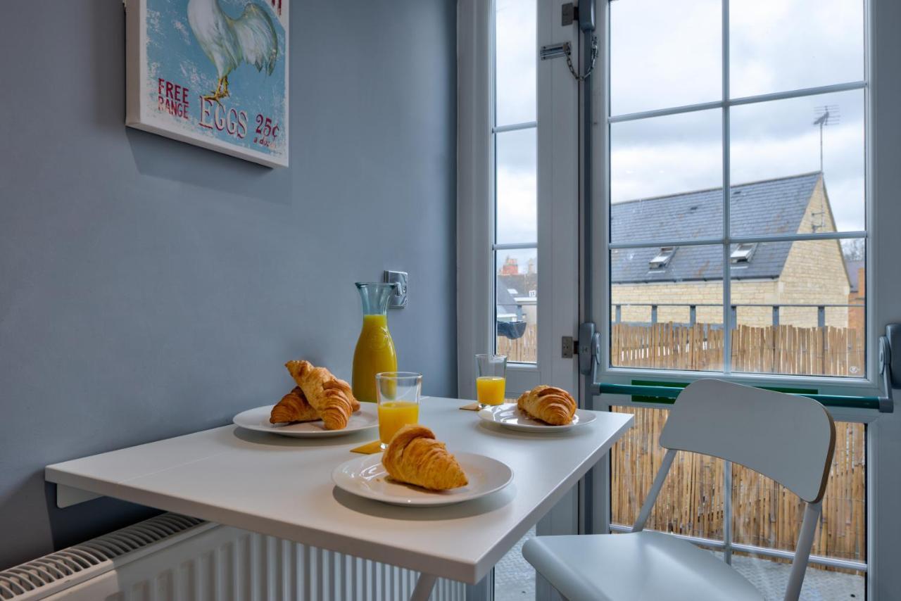 Stamford Central Stay - Stylish 2-Bed Apartment With Wifi מראה חיצוני תמונה