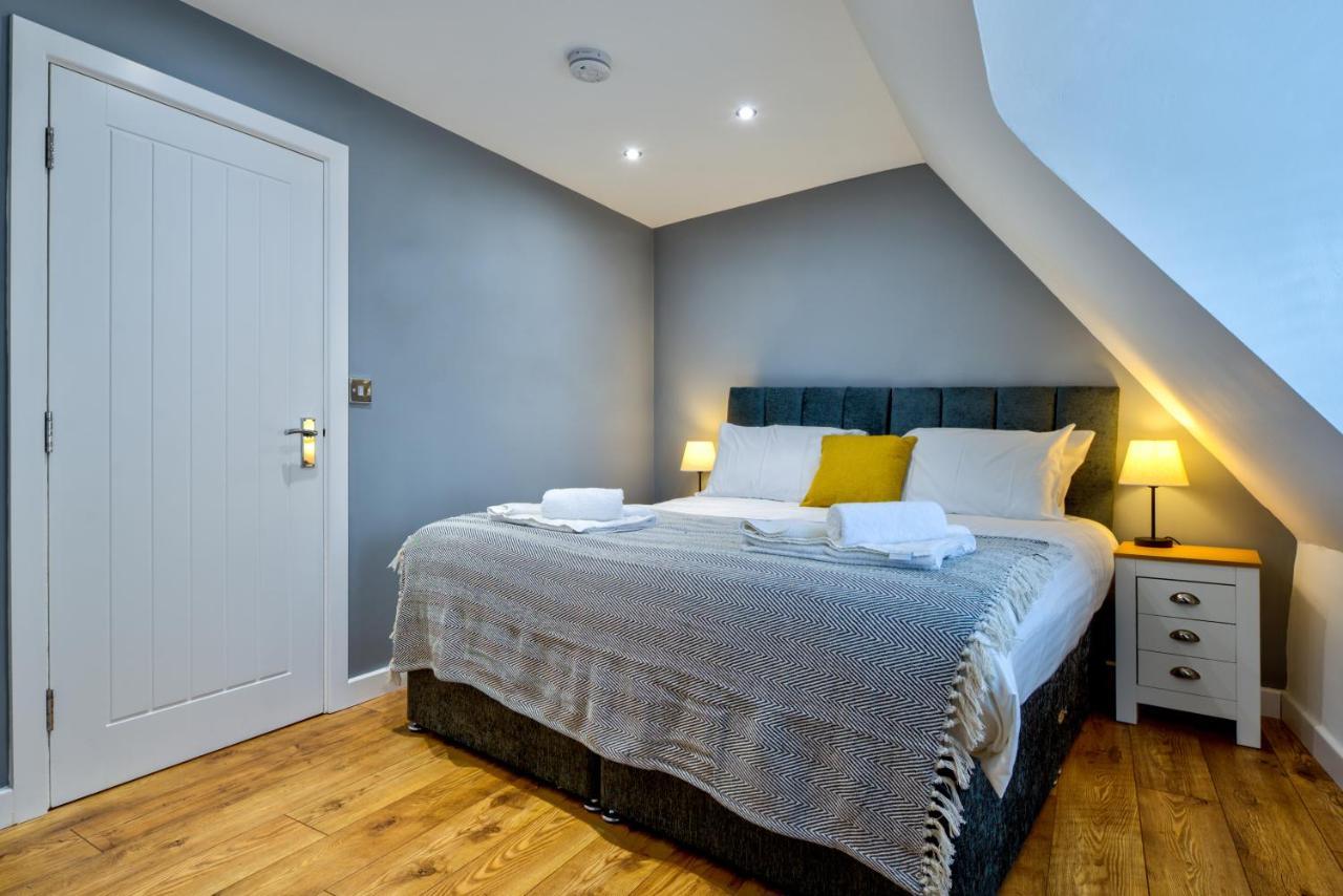 Stamford Central Stay - Stylish 2-Bed Apartment With Wifi מראה חיצוני תמונה